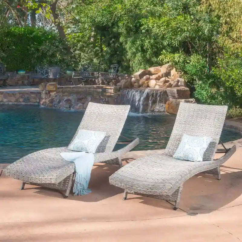 Crete Wicker Chaise Lounge